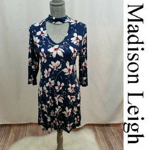 Madison Leigh Dresses & Skirts - 🎀3/$25 Madison Leigh Floral Choker Dress